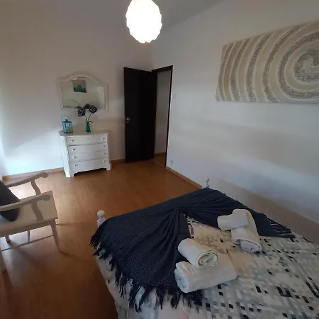 1.dezembro House * Peniche